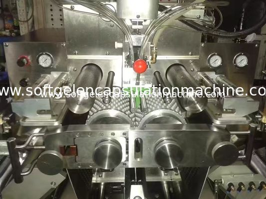 3.5RPM सॉफ्टगेल इनकैप्सुलेशन मशीन फिश ऑयल और पेस्ट 120000 Pcs / H भरना